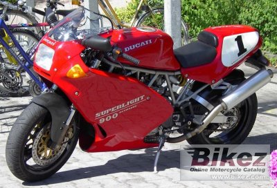 1995 Ducati 900 Superlight photo